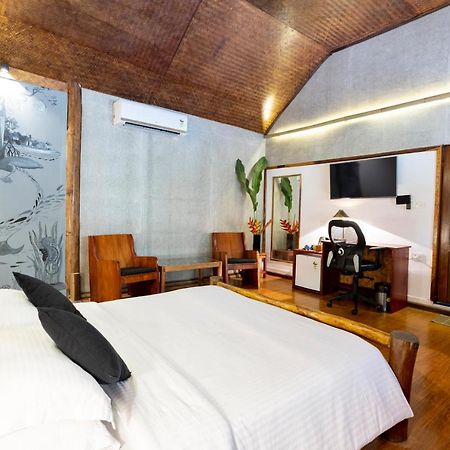 Wild Orchid Hotel Kala Pathar Beach Kültér fotó