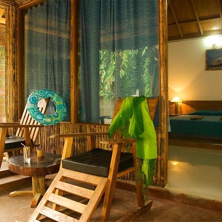 Wild Orchid Hotel Kala Pathar Beach Kültér fotó
