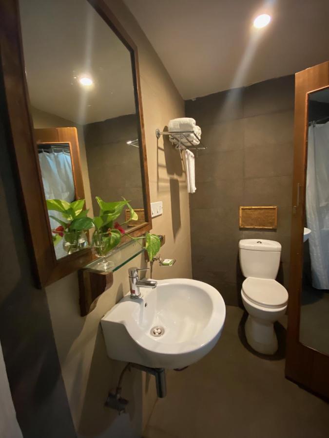 Wild Orchid Hotel Kala Pathar Beach Kültér fotó